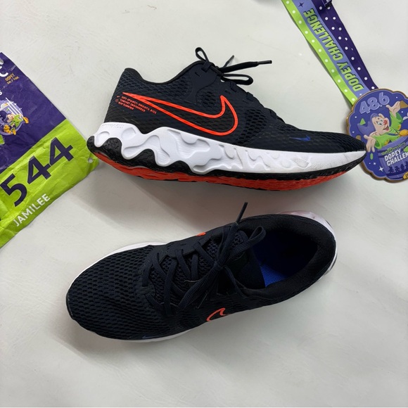 Nike Renew Ride 2 'Dark Obsidian Hyper Crimson', Running Shoes - Picture 2 of 10